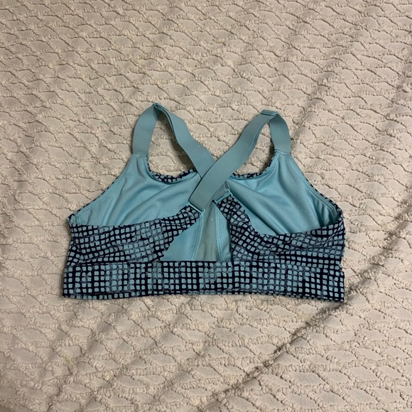Sports bra - Picture 2 of 2
